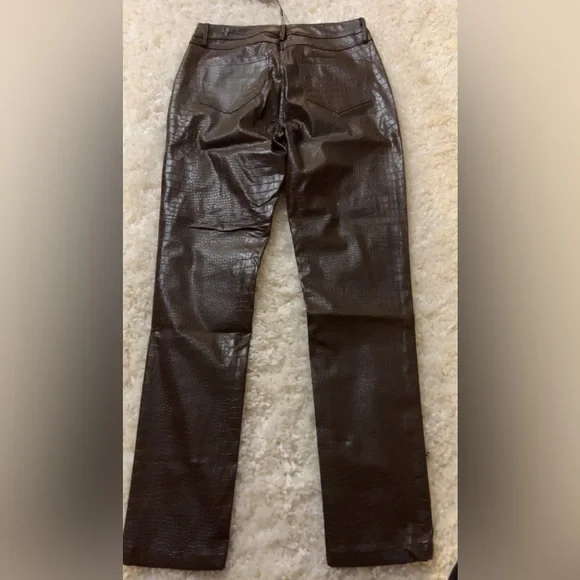 Fashion Nova Skinny Pants - Picture 4 of 4